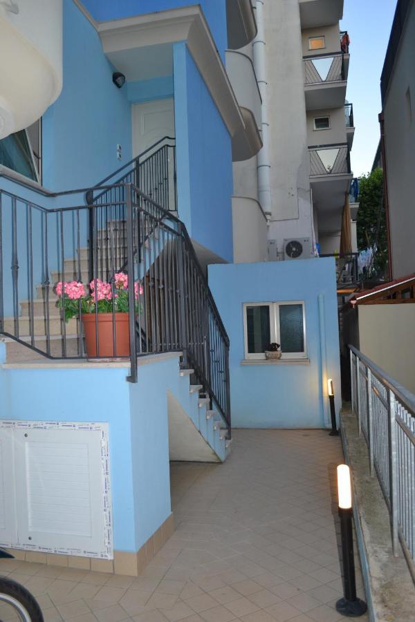 Residence Blu Marine Rimini Kültér fotó